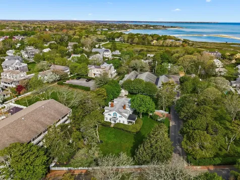 14 Thayer Street Edgartown MA 02539
