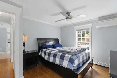 21 Davis Street Vineyard Haven MA 02568