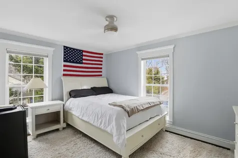 21 Davis Street Vineyard Haven MA 02568