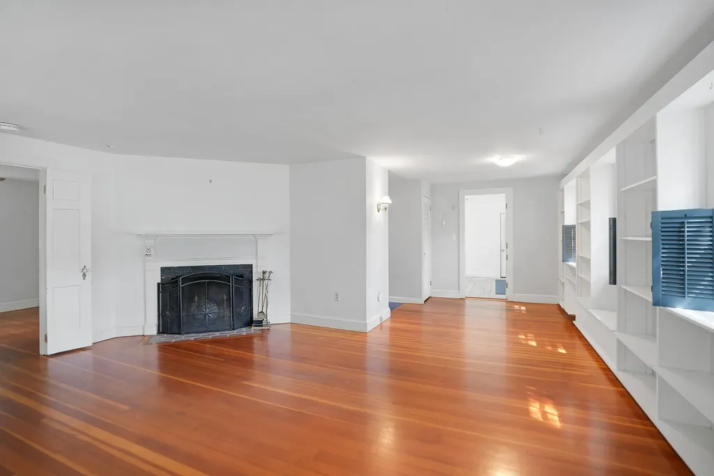 3 Troy Street Oak Bluffs MA 02557