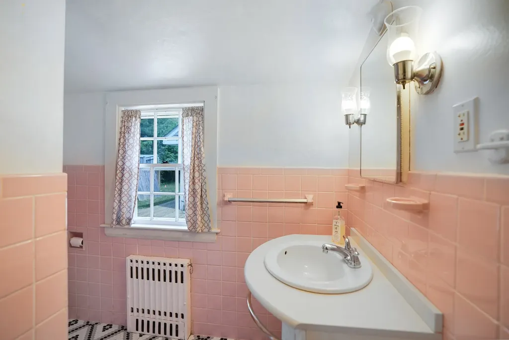 3 Troy Street Oak Bluffs MA 02557
