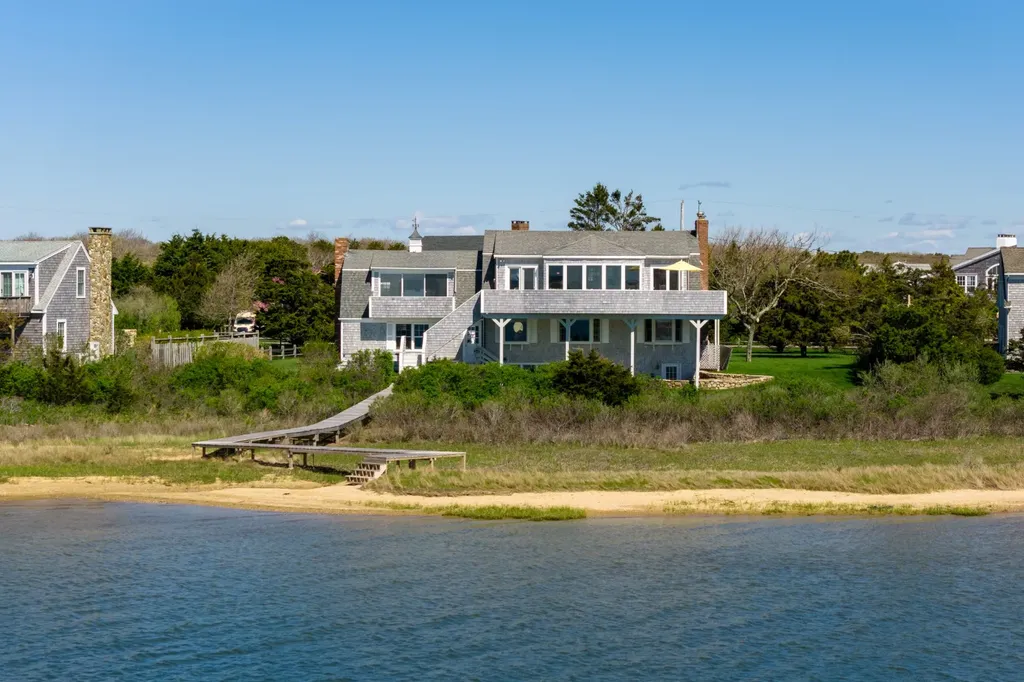 103 Edgartown Bay Road Edgartown MA 02539