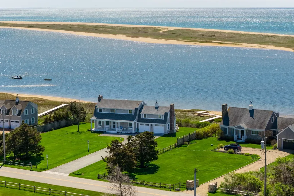 103 Edgartown Bay Road Edgartown MA 02539