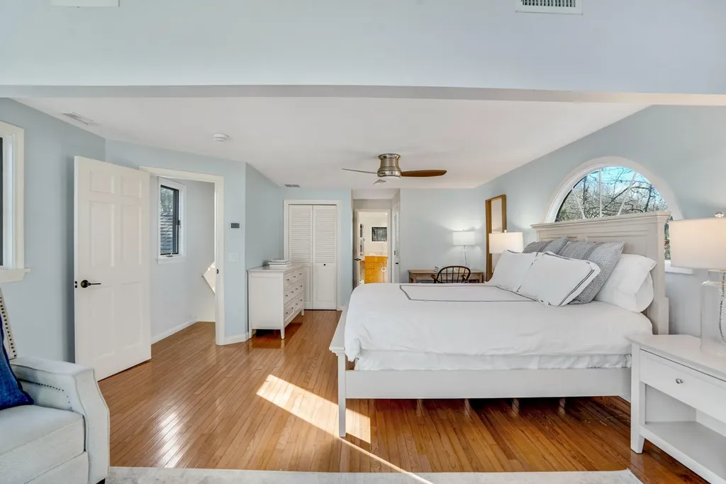3 Hidden Cove Road Oak Bluffs MA 02577