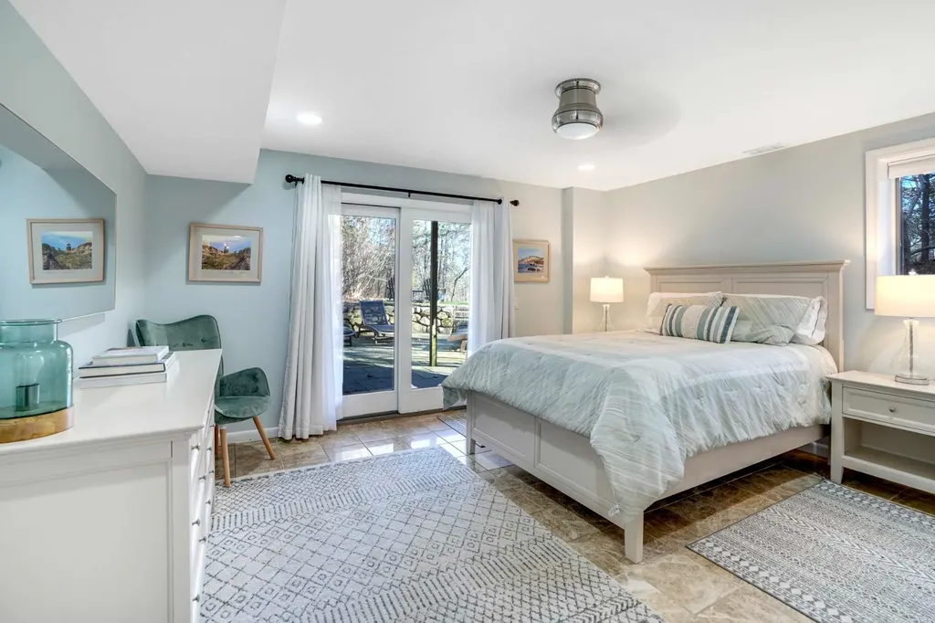 3 Hidden Cove Road Oak Bluffs MA 02577