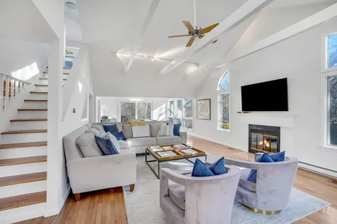 3 Hidden Cove Road Oak Bluffs MA 02577