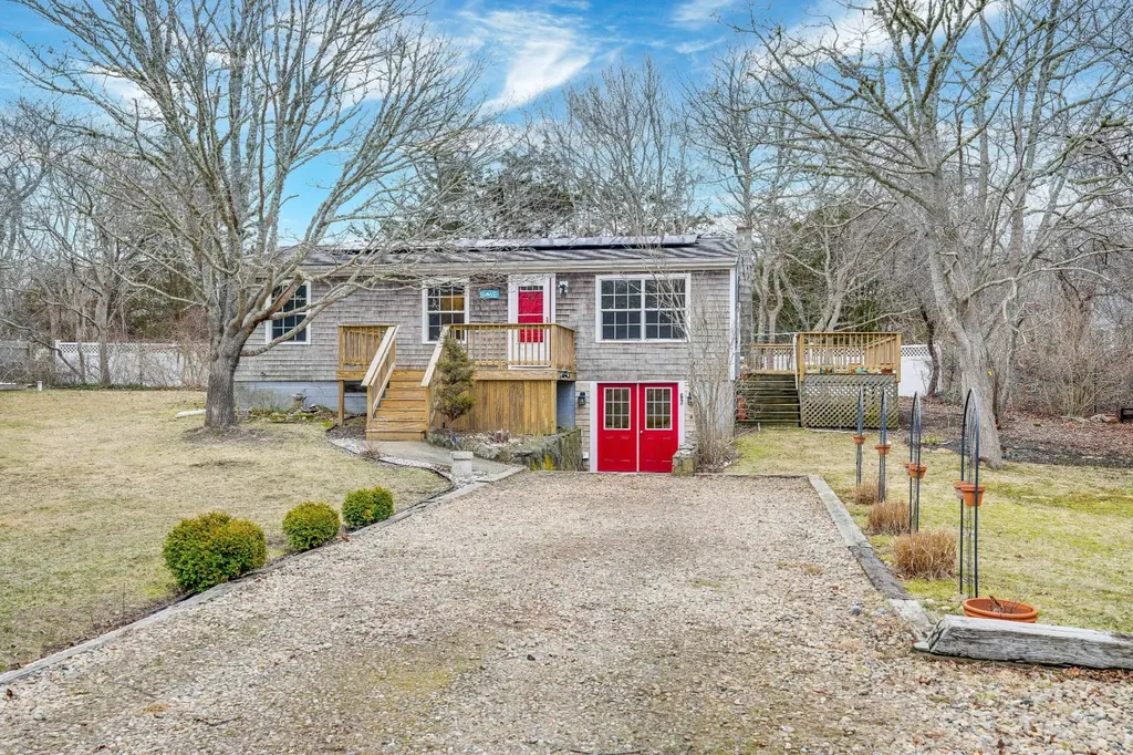 67 Twelfth Street South Edgartown MA 02539