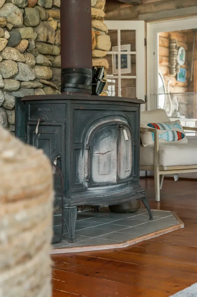 7 Pip'n Circle Edgartown MA 02539