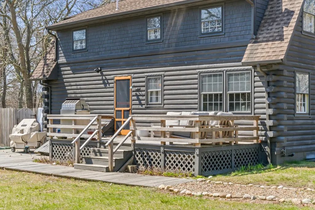 7 Pip'n Circle Edgartown MA 02539