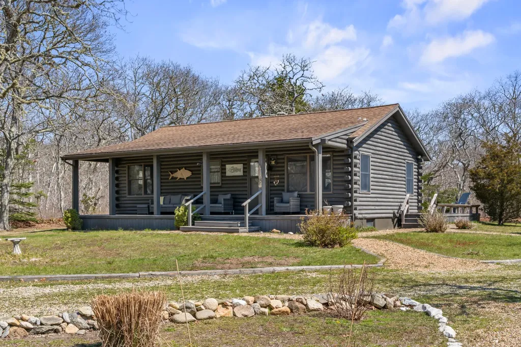 7 Pip'n Circle Edgartown MA 02539