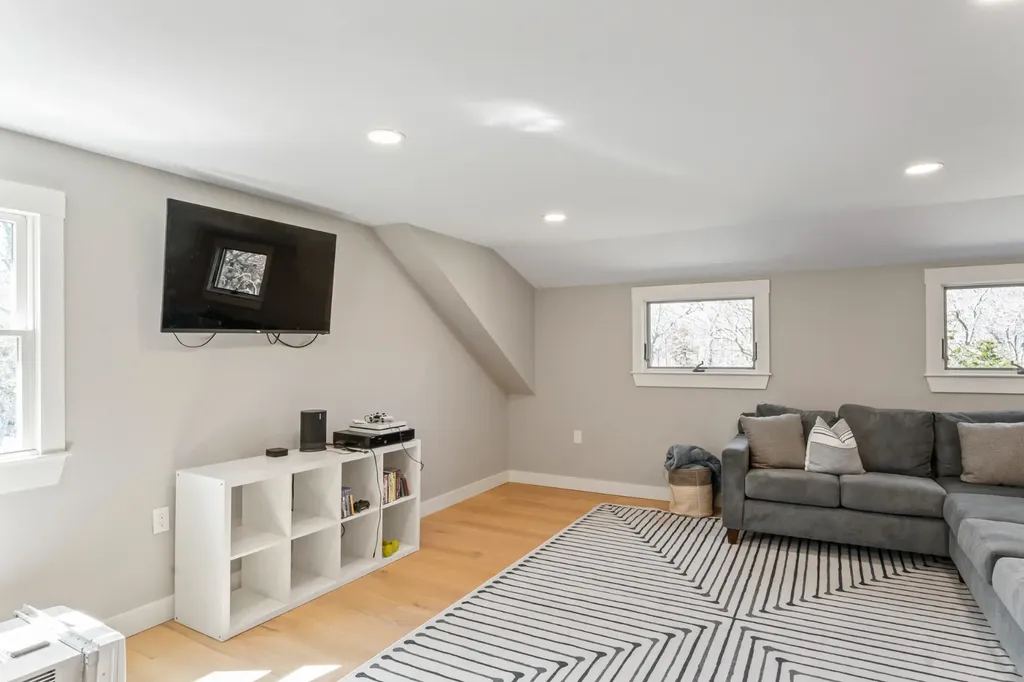 7 Pip'n Circle Edgartown MA 02539