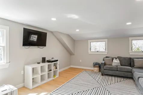 7 Pip'n Circle Edgartown MA 02539