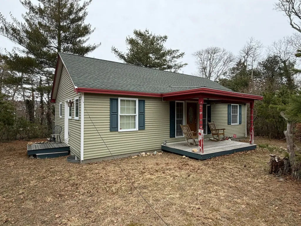 67 Hudson Avenue Oak Bluffs MA 02557