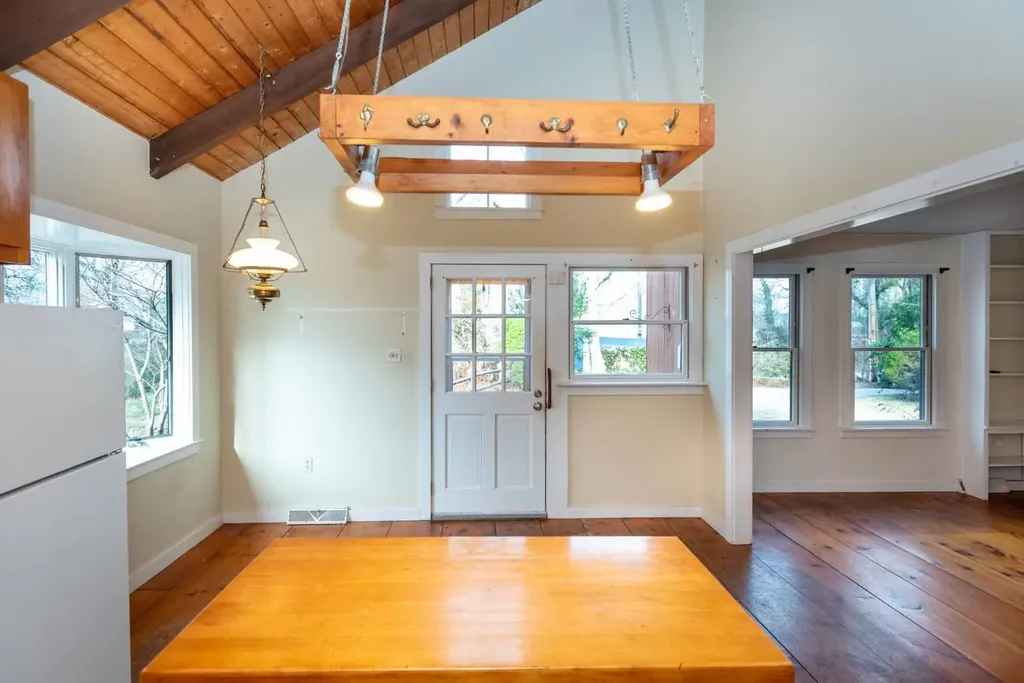 17 Chapman Lane Edgartown MA 02539