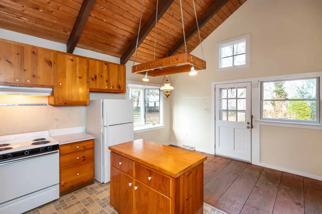 17 Chapman Lane Edgartown MA 02539