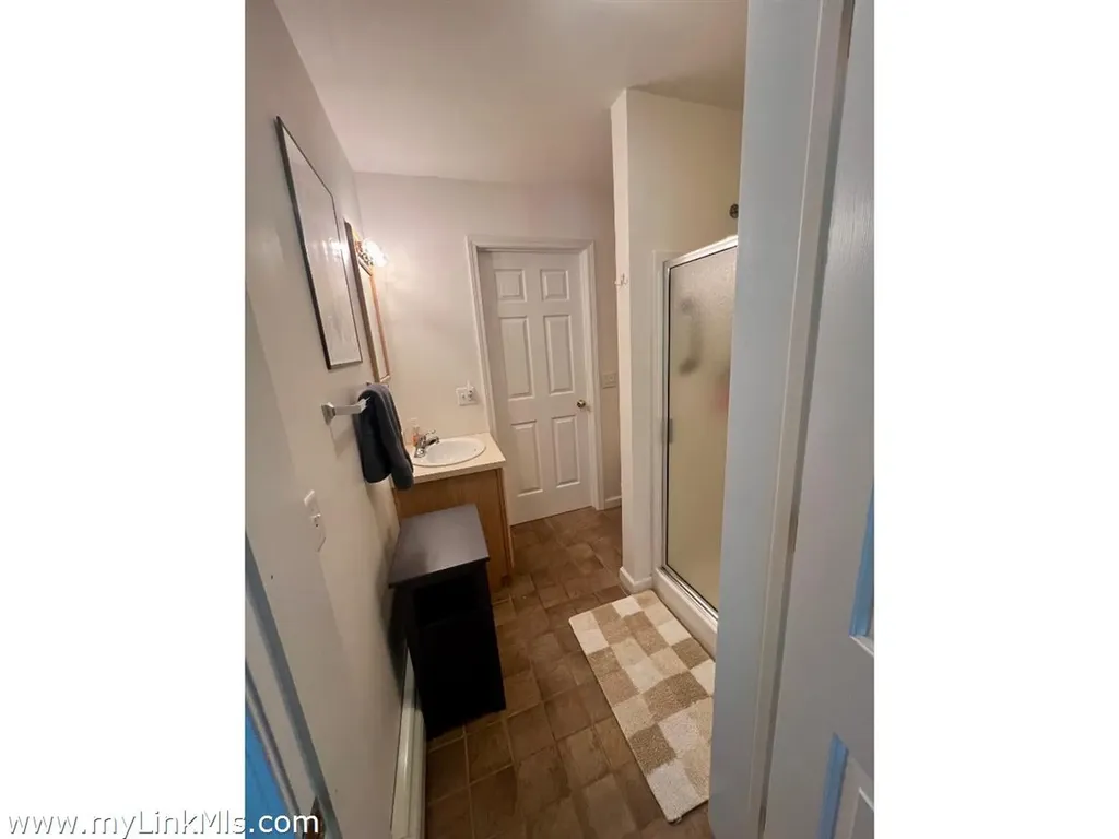 10 Trotters Lane West Tisbury MA 02575