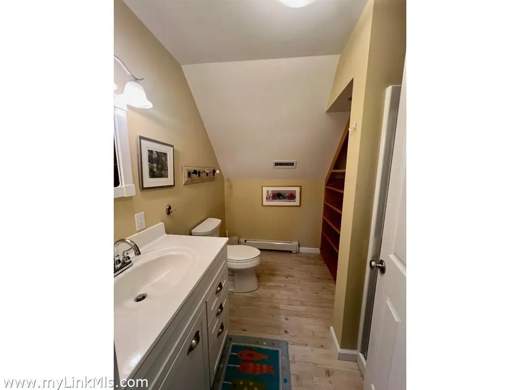 10 Trotters Lane West Tisbury MA 02575