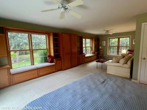 10 Trotters Lane West Tisbury MA 02575