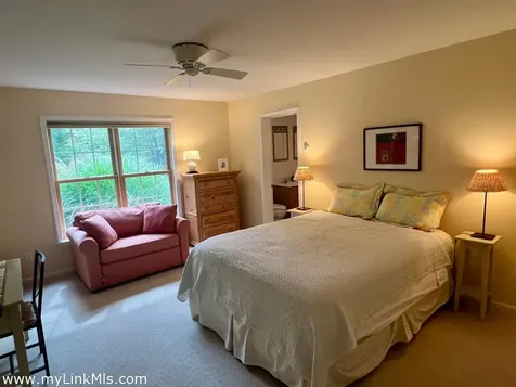 10 Trotters Lane West Tisbury MA 02575