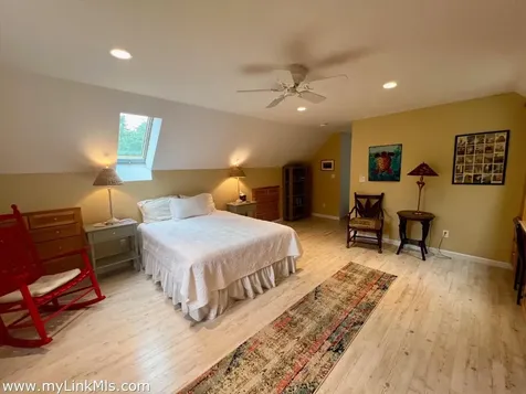 10 Trotters Lane West Tisbury MA 02575