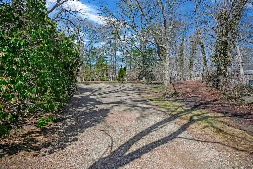 15 Chapman Lane Edgartown MA 02539