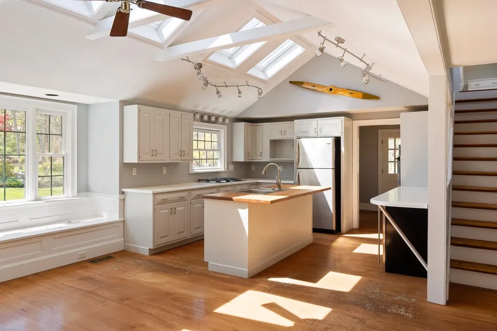 15 Tamarack Lane Oak Bluffs MA 02557