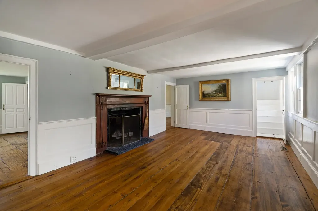 15 Tamarack Lane Oak Bluffs MA 02557