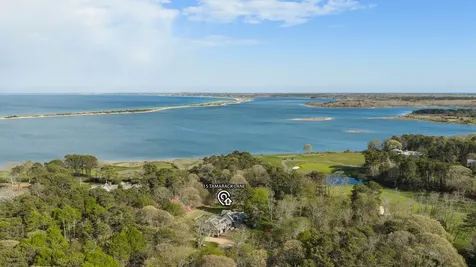 15 Tamarack Lane Oak Bluffs MA 02557
