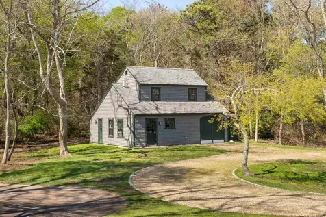 15 Tamarack Lane Oak Bluffs MA 02557