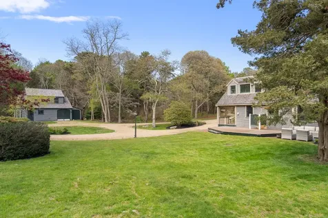 15 Tamarack Lane Oak Bluffs MA 02557