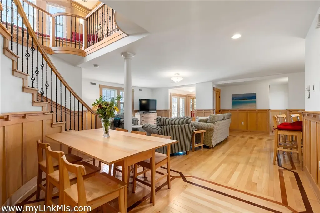 62 North Summer Street Edgartown MA 02539