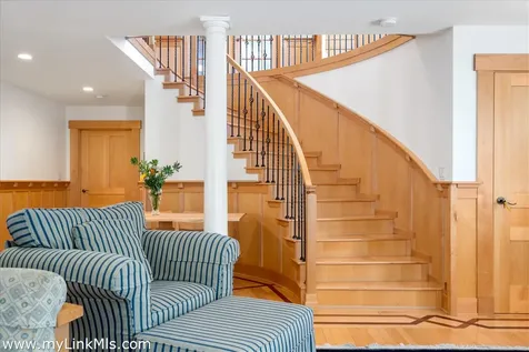 62 North Summer Street Edgartown MA 02539