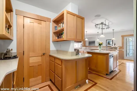 62 North Summer Street Edgartown MA 02539