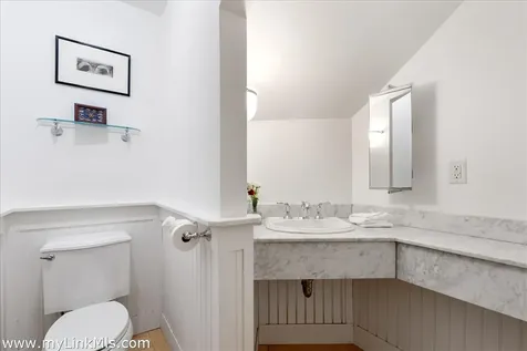 62 North Summer Street Edgartown MA 02539