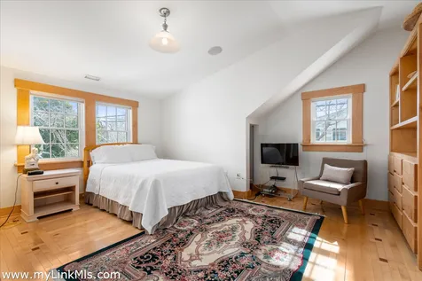 62 North Summer Street Edgartown MA 02539