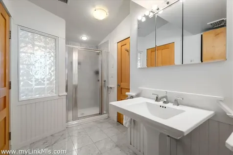 62 North Summer Street Edgartown MA 02539