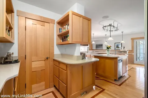 62 North Summer Street Edgartown MA 02539