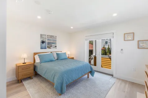 26 Union Court Vineyard Haven MA 02568