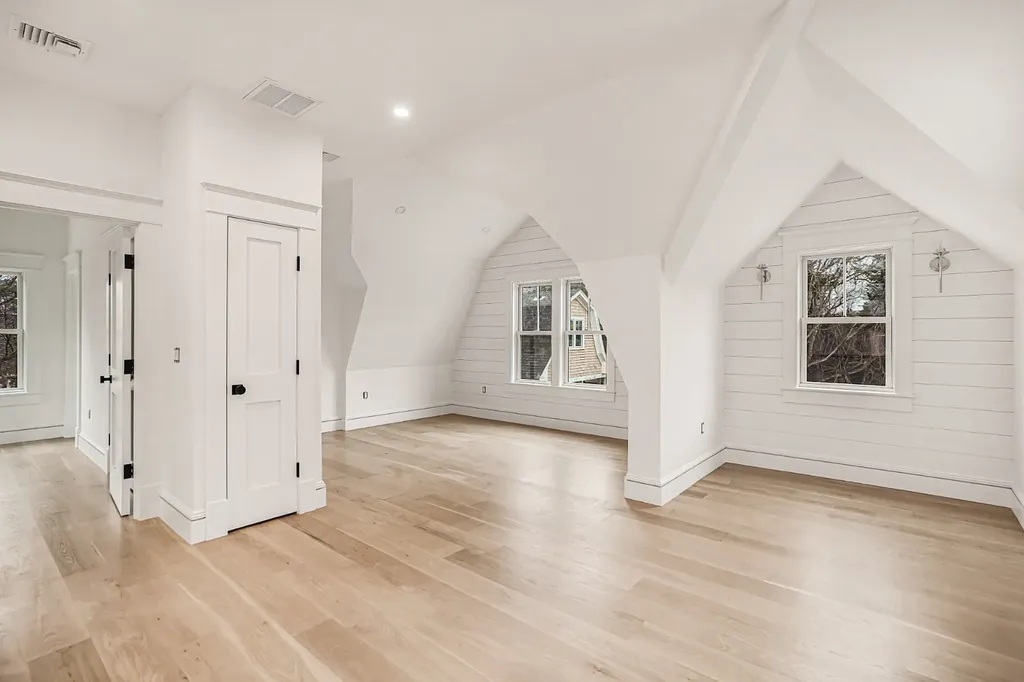9 Suttons Way Edgartown MA 02539