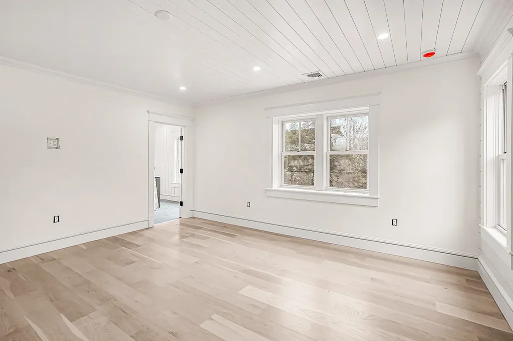 9 Suttons Way Edgartown MA 02539