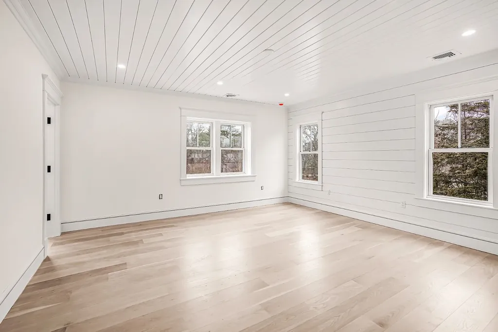 9 Suttons Way Edgartown MA 02539