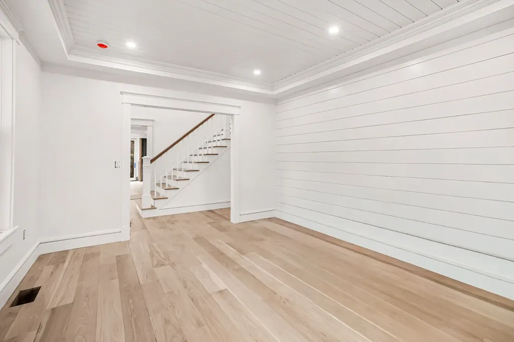 9 Suttons Way Edgartown MA 02539