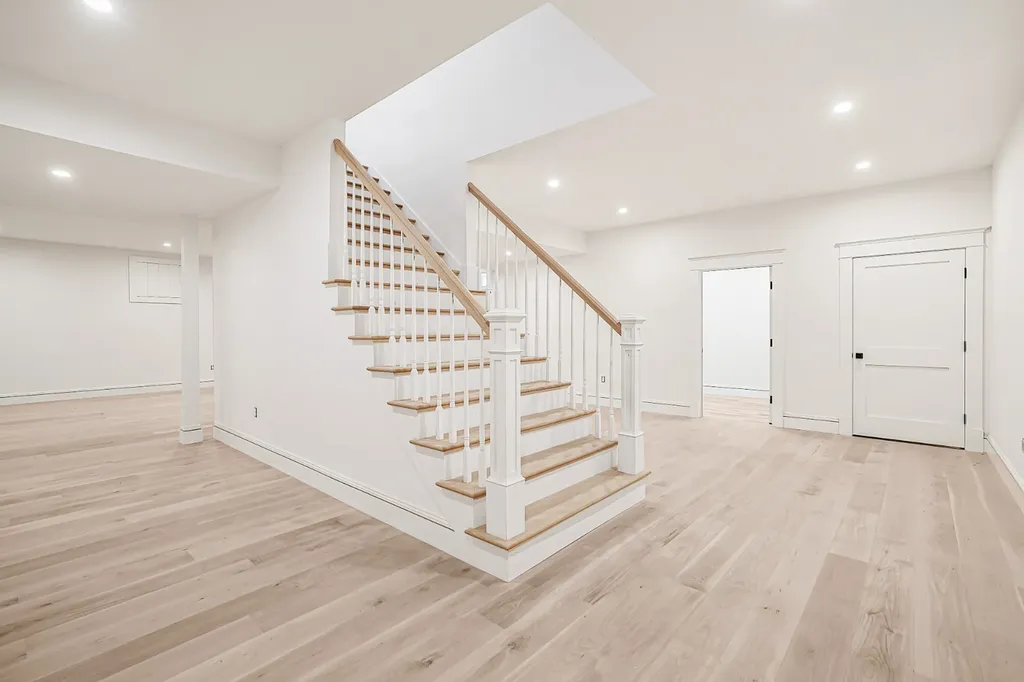 9 Suttons Way Edgartown MA 02539