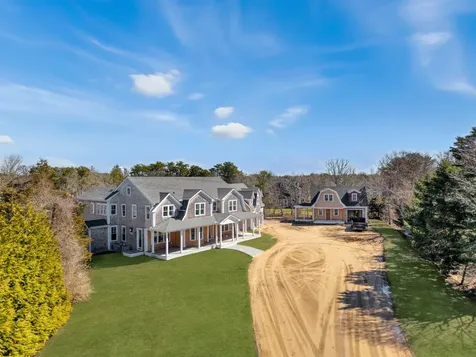 9 Suttons Way Edgartown MA 02539