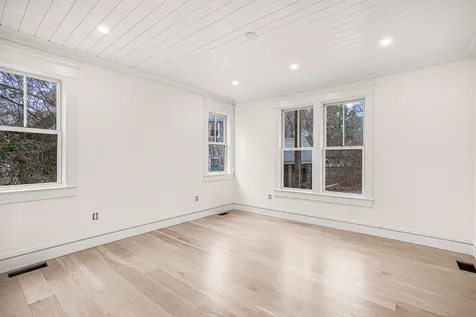 9 Suttons Way Edgartown MA 02539