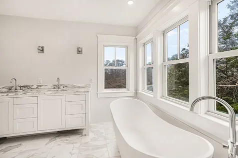 9 Suttons Way Edgartown MA 02539