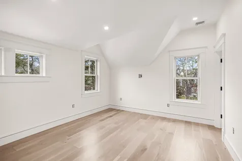 9 Suttons Way Edgartown MA 02539