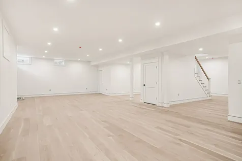 9 Suttons Way Edgartown MA 02539