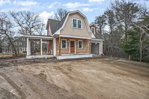 9 Suttons Way Edgartown MA 02539
