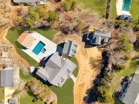 9 Suttons Way Edgartown MA 02539